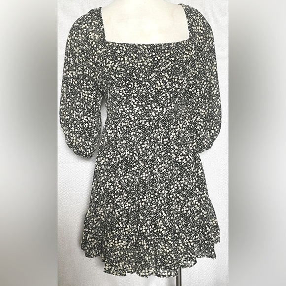 By Together Dresses & Skirts - NWT by together floral tie back dress